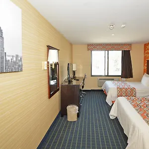 - Laguardia Airport Hotel New York