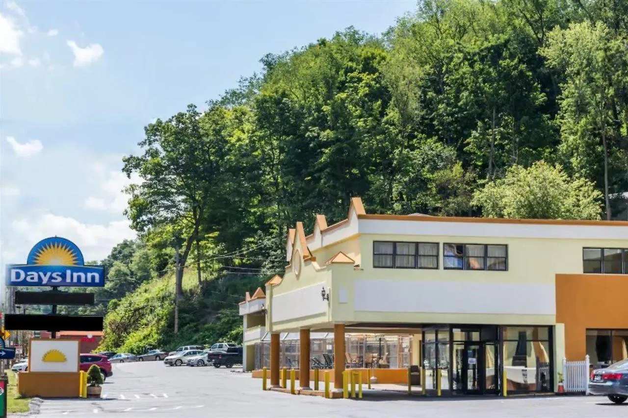 Days Inn By Wyndham Pittsburgh United States